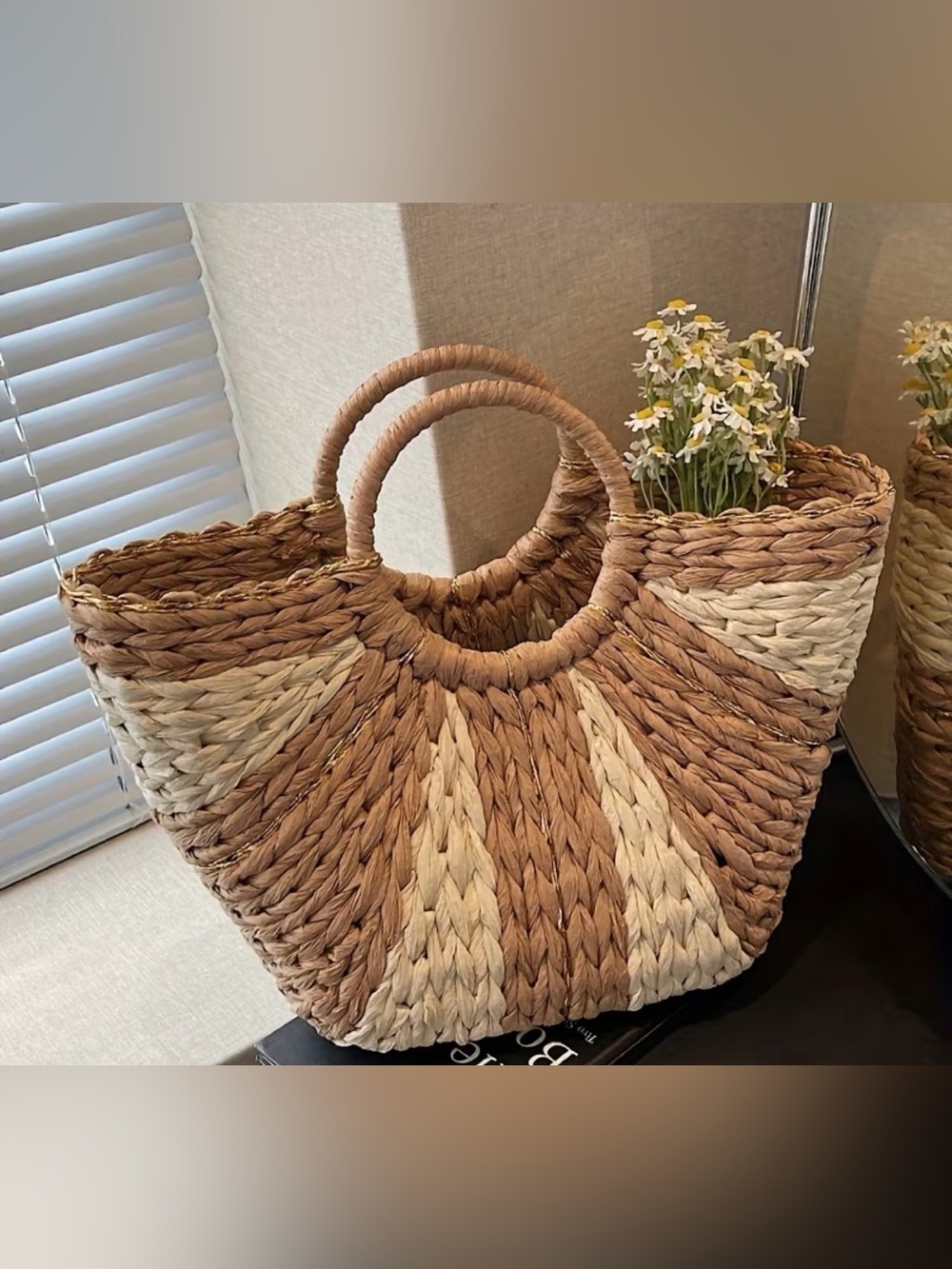 Woven Straw Circle-Handle Tote Bag in Natural Brown & Cream
